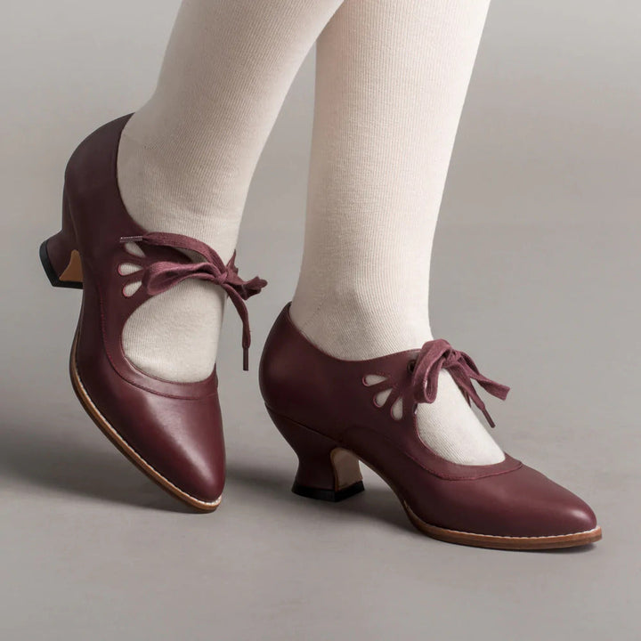 Women’s Low-Heeled Shoes with Cutouts and Lacing Detail