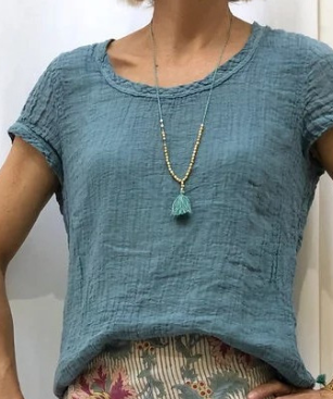 Women’s Textured T-shirt with Short Sleeves for Summer