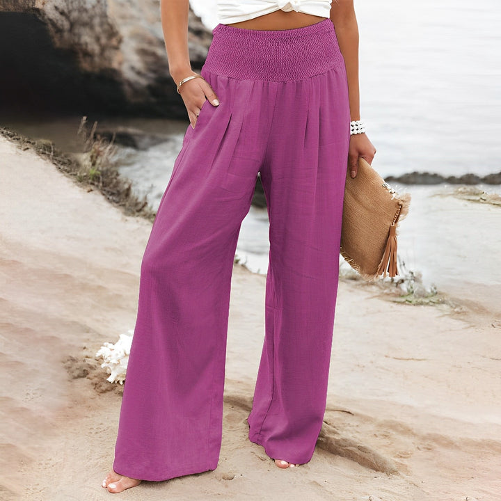 Women’s Wide-Cut Pants with Pleated Front