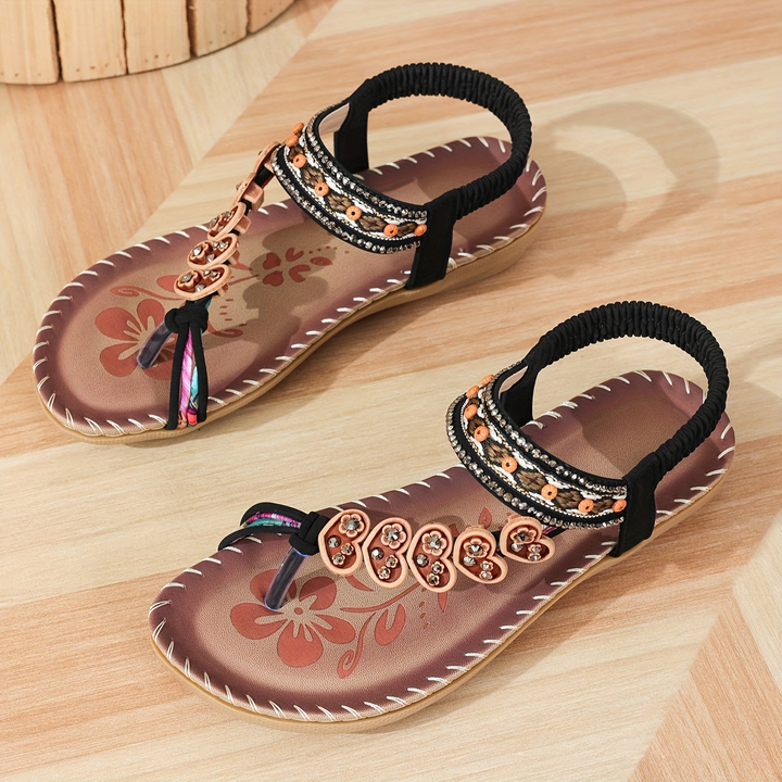Women’s Thong Sandals with Heart Pattern Straps