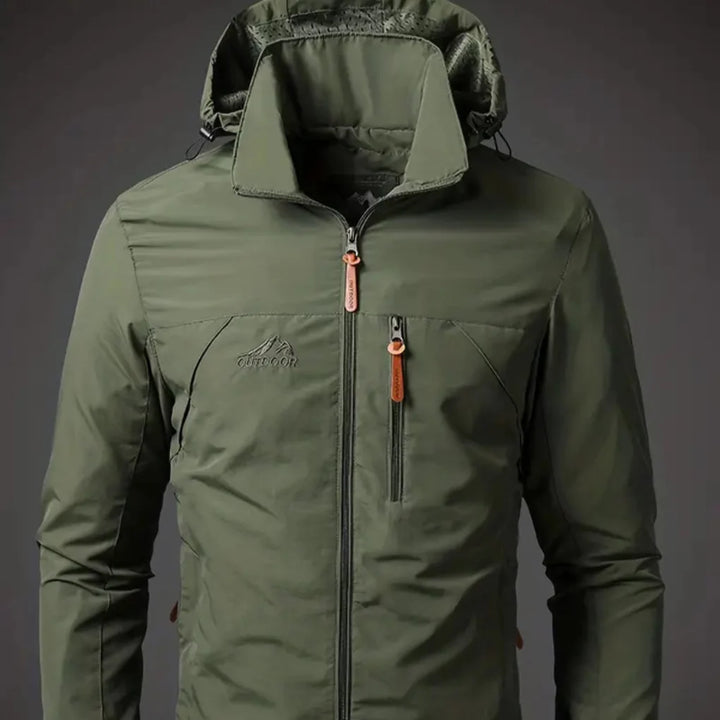 Water-resistant and Wind-resistant Men’s Outdoor Jacket