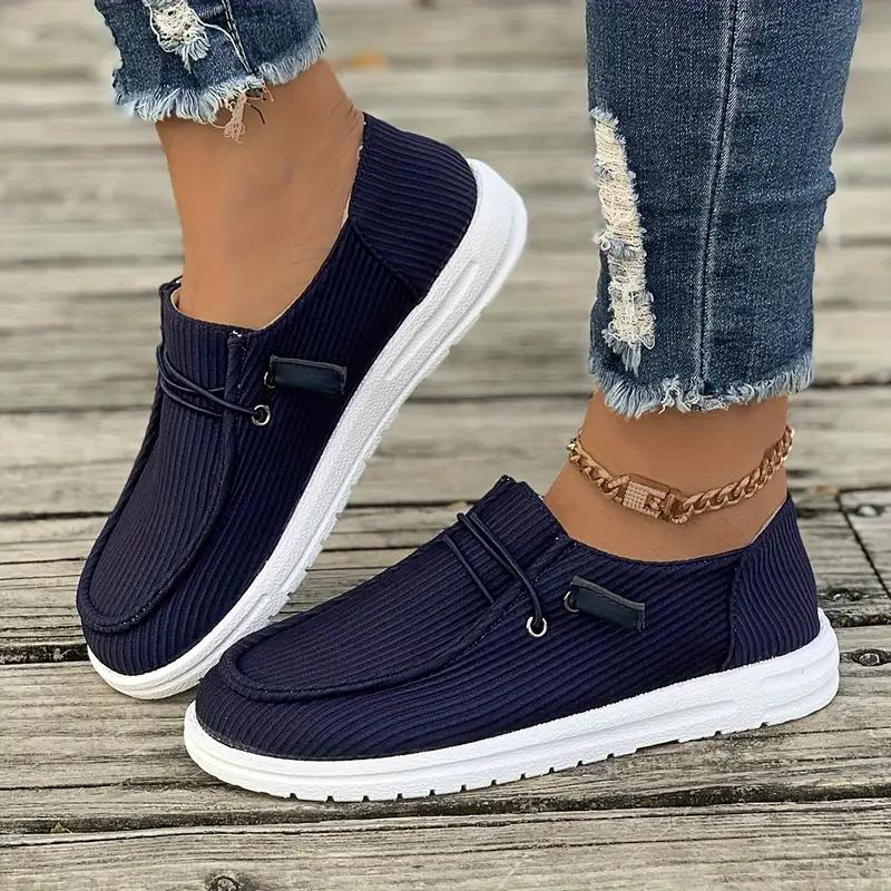 Women’s Low-Top Lace-Up Shoes with Textured Upper
