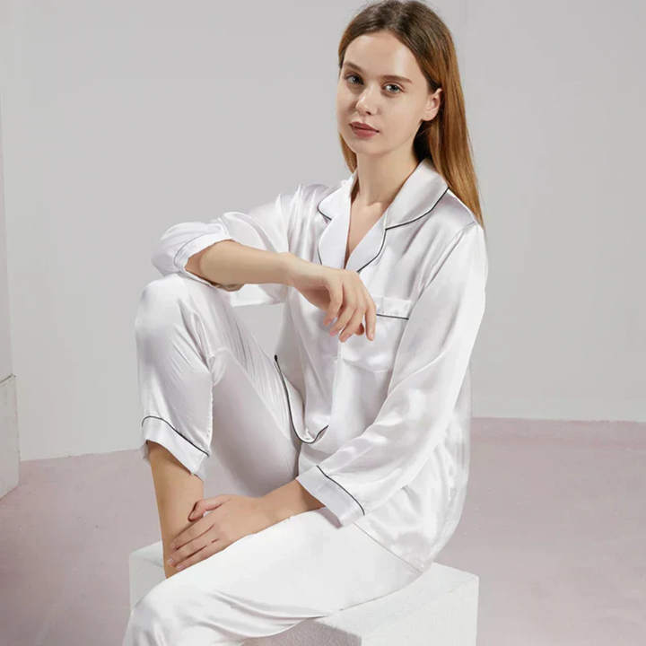 Silk Pyjamas – Elegant Nightwear for Women