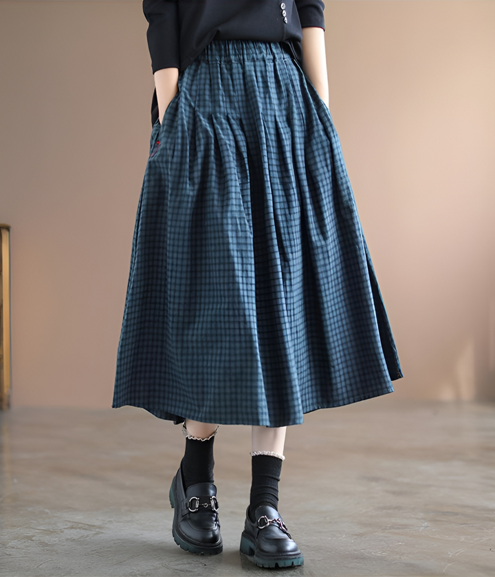 Women’s Pleated Midi Skirt with Checked Design
