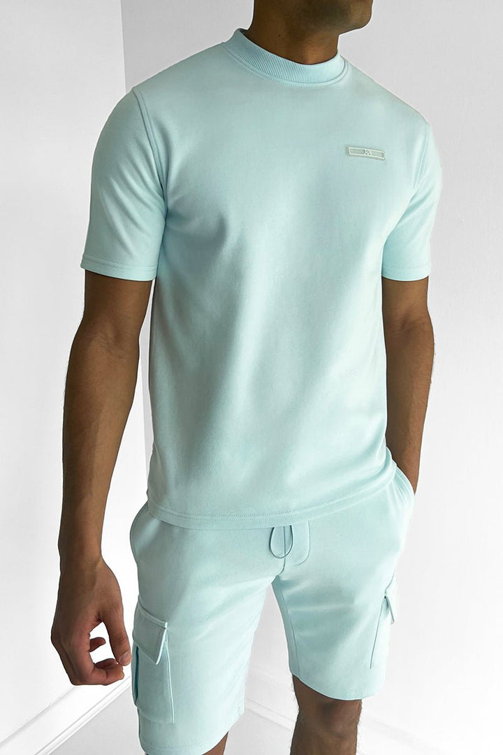 Men’s Athletic T-Shirt and Shorts Set with Cargo Pockets