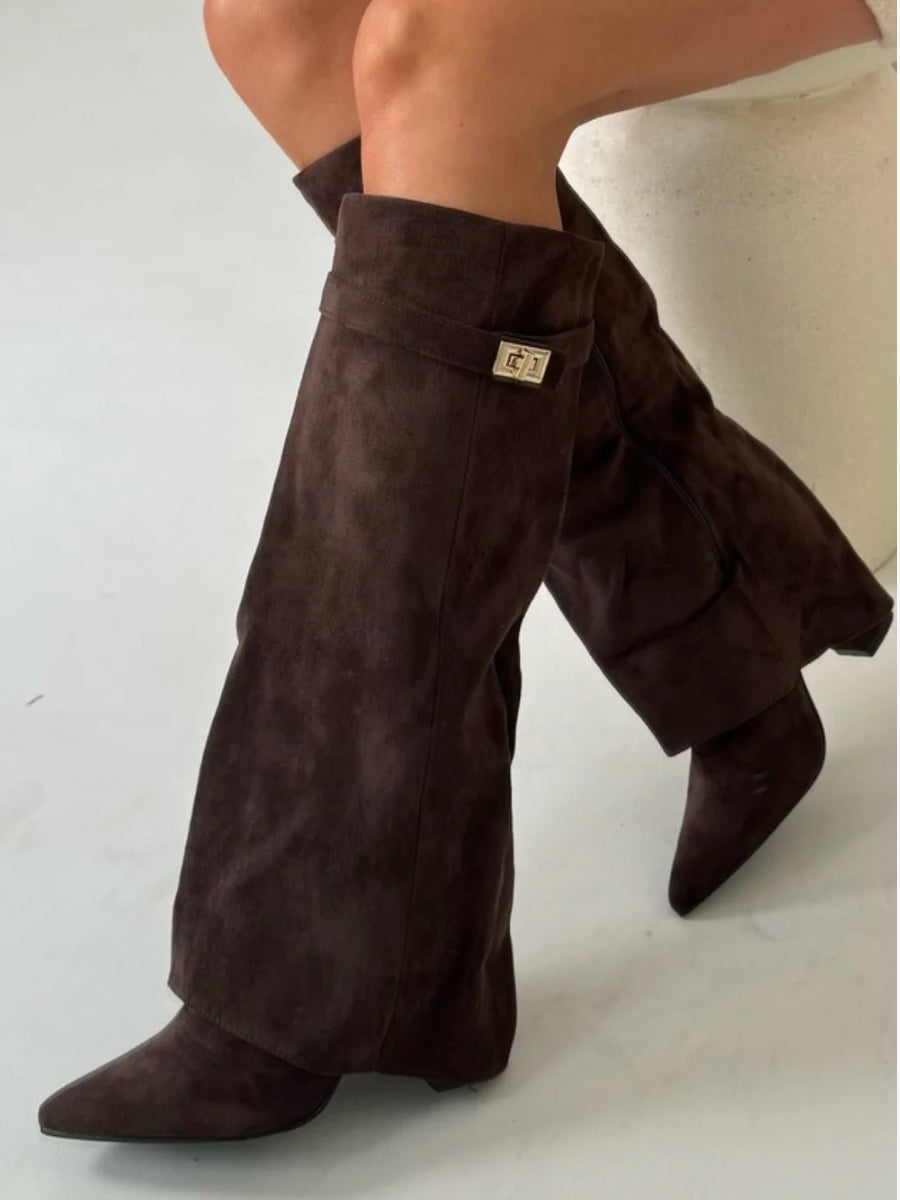Knee-High Suede Boots with Heel  Elegant Style Meets Everyday Comfort