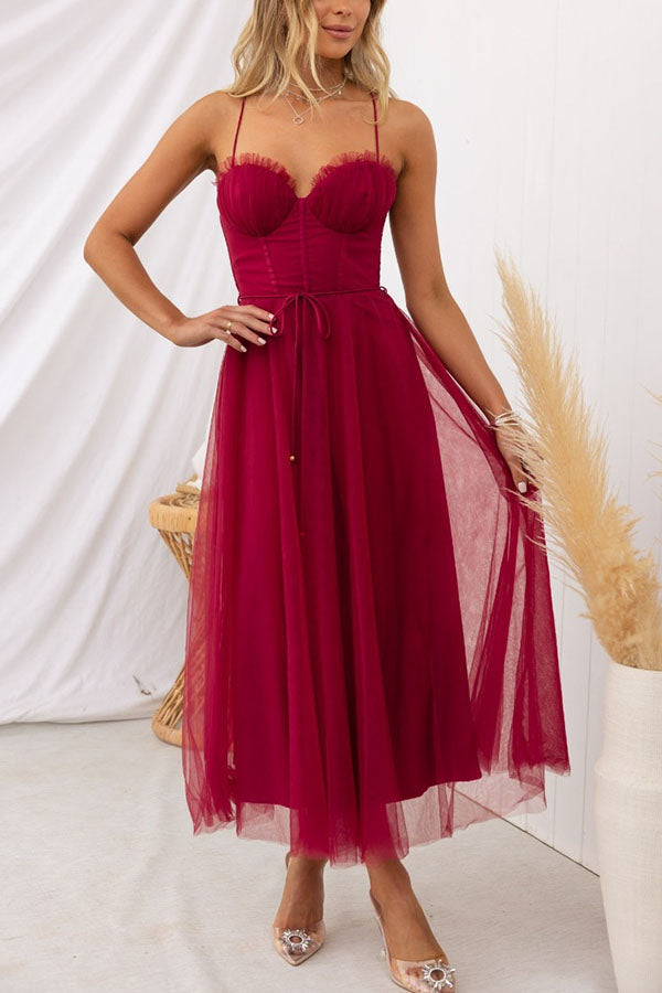 Women’s Sweetheart Neckline Midi Dress with Tulle Skirt