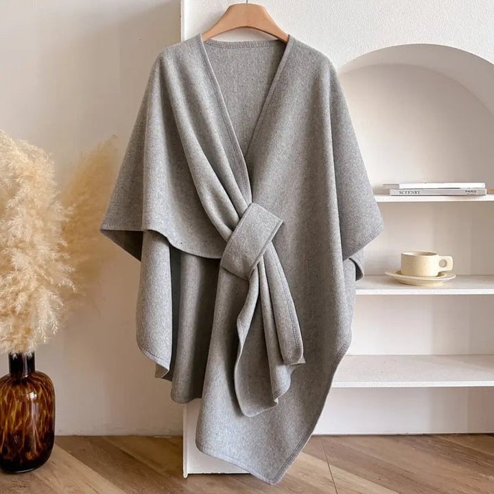 Women’s Windproof Shawl Coat – Cozy Elegance and Stylish Protection