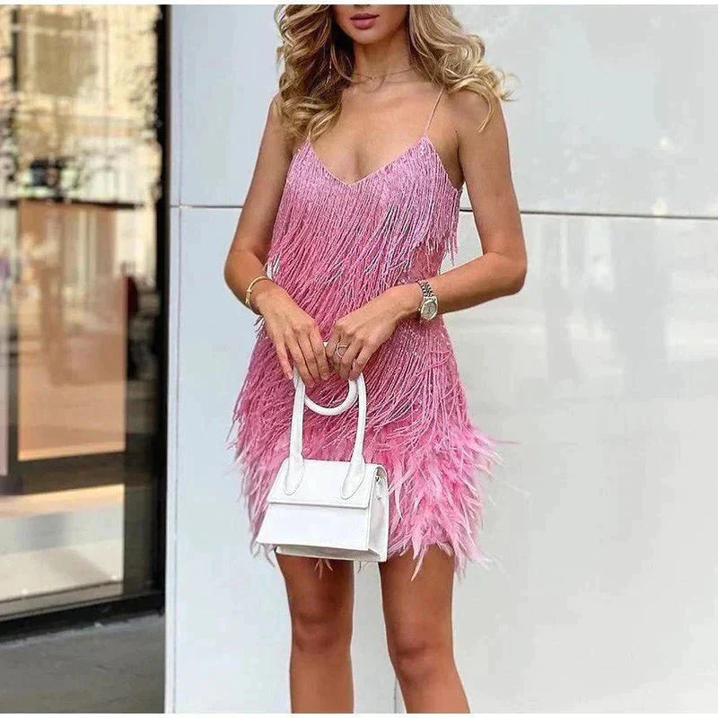 Feather Mini Dress – Bold Glamour and Effortless Elegance