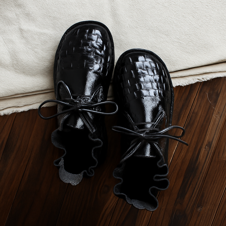 Retro Mori Girl Style with Artistic Flair Handmade Cowhide Flats