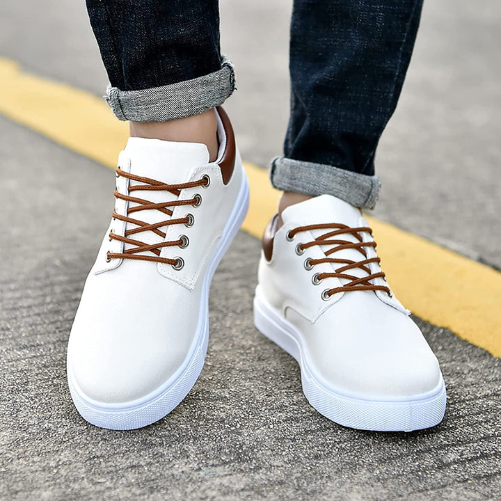 Men’s Low-Top Canvas Sneakers with Lace-Up Closure