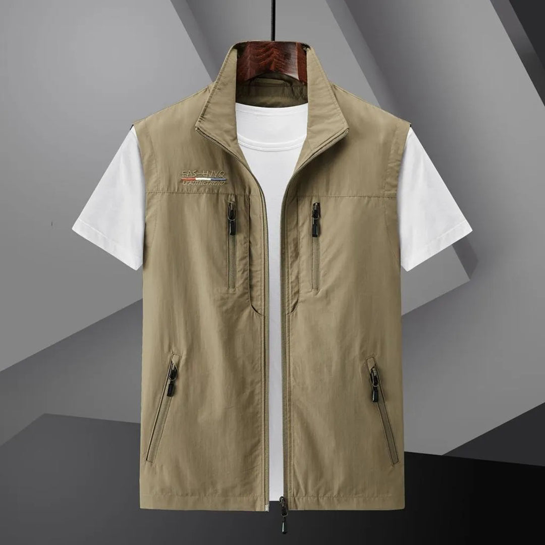 Multi-Pocket Utility Men’s Summer Travel Vest