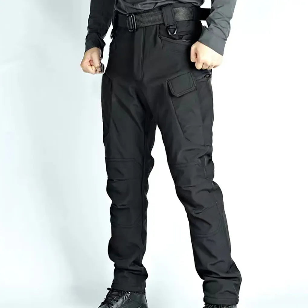 Men’s Hiking Pants – Resilient & Water-Repellent Design