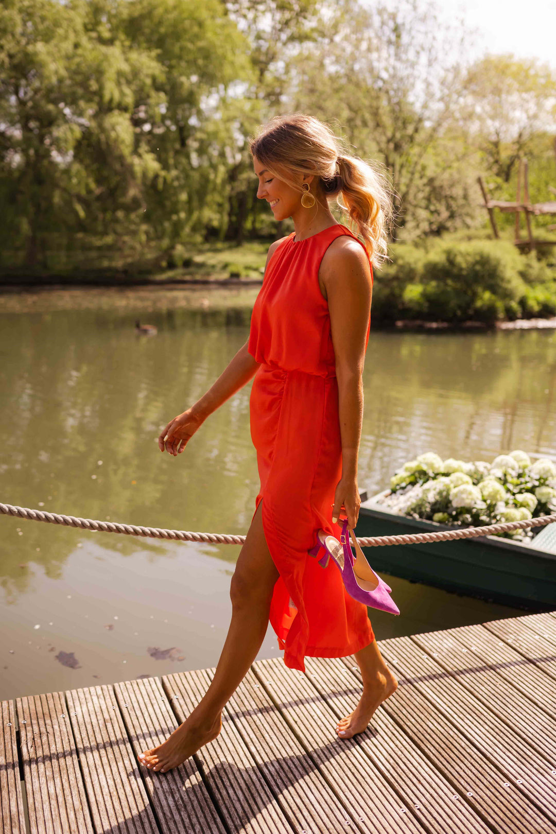 Women's Sleeveless Midi Dress with Slit and Round Neckline