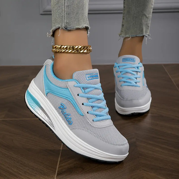 Women’s Low-Top Lace-Up Sneakers
