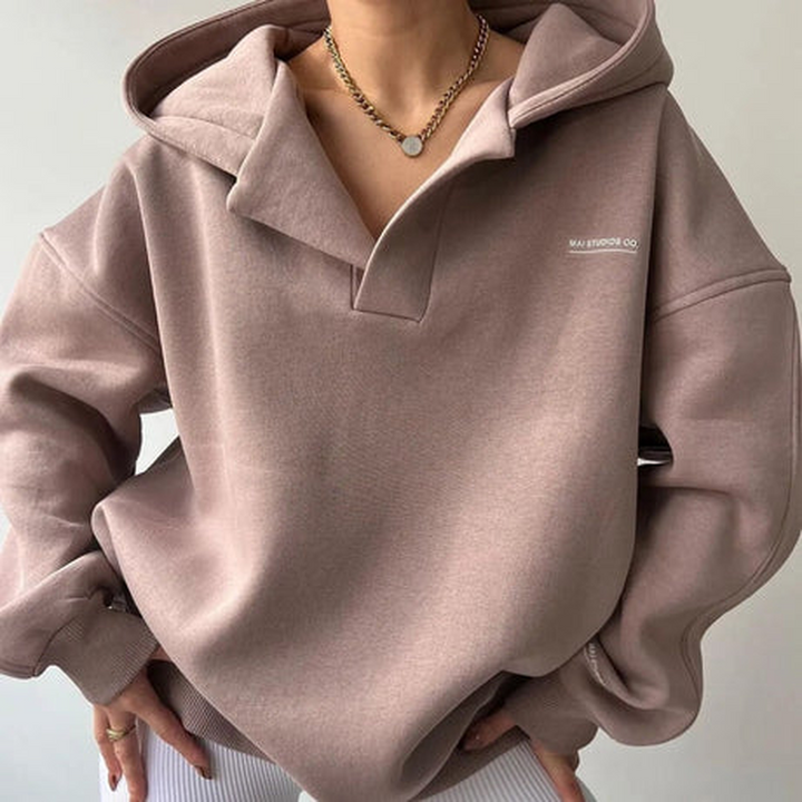 Women’s Lazy-Hooded Pullover – Sibylla Winter Edition