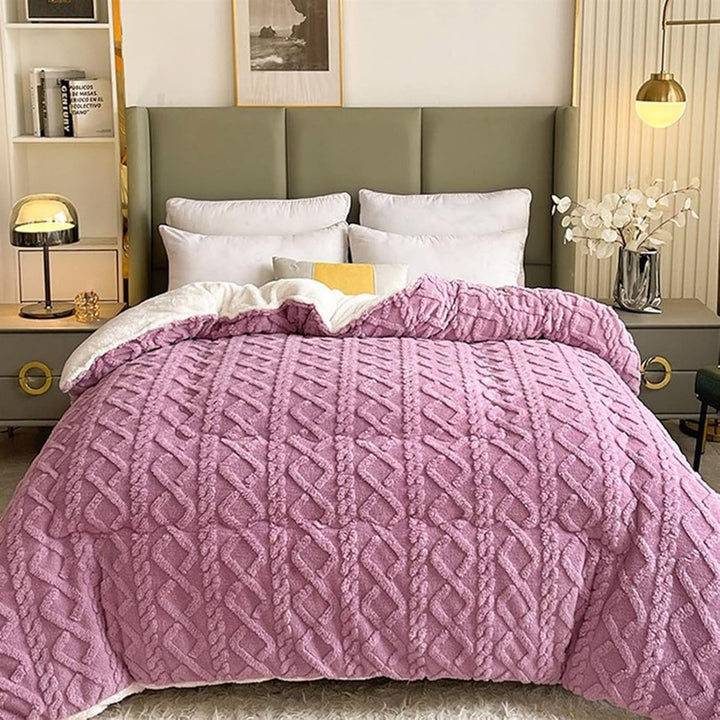 Ultra-Soft Weighted Winter Blanket – Cozy and Warm
