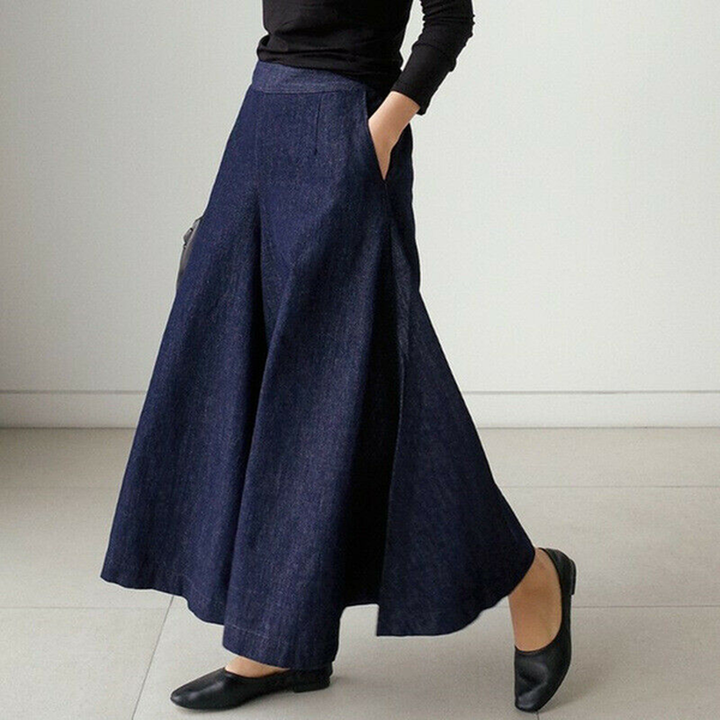 Women’s Wide-Leg Trousers